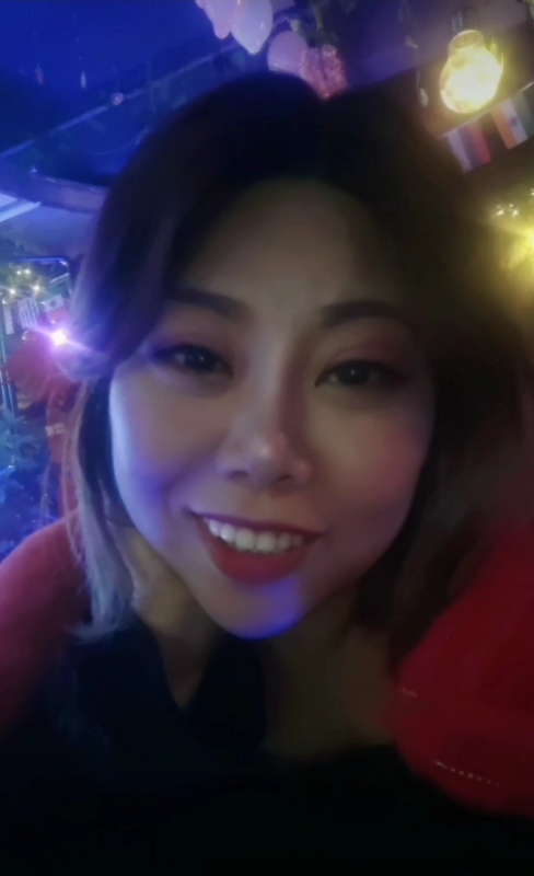 收快递的费仙女的第一张照片--梅州相亲服务中心