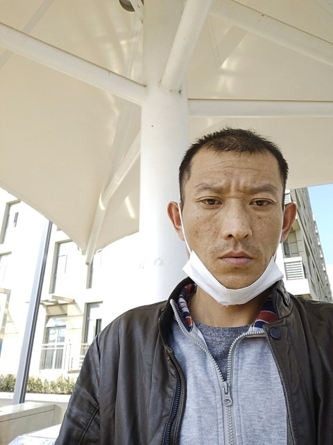 孤狼的第一张照片--梅州相亲服务中心