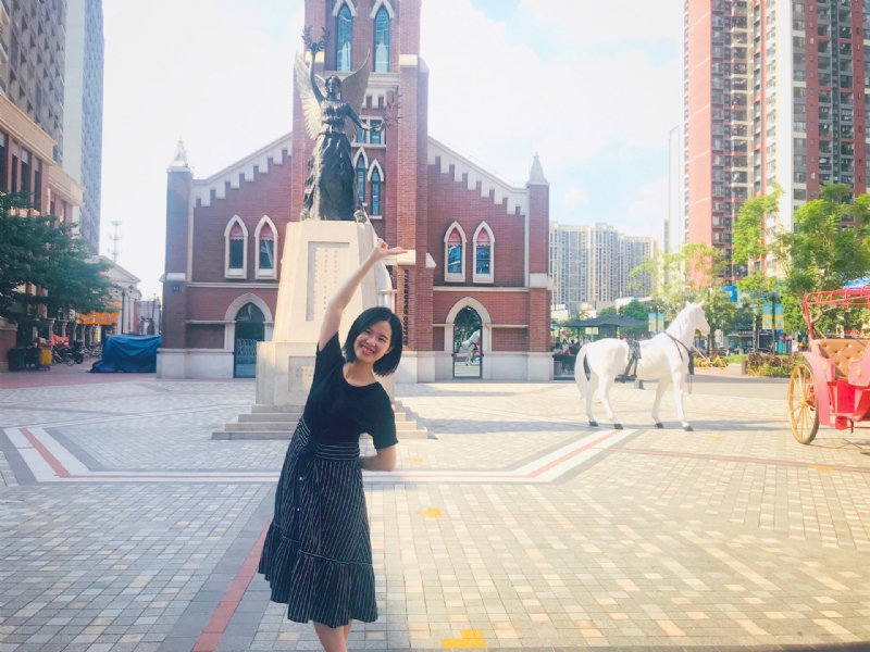 小容的第三张照片--梅州相亲服务中心