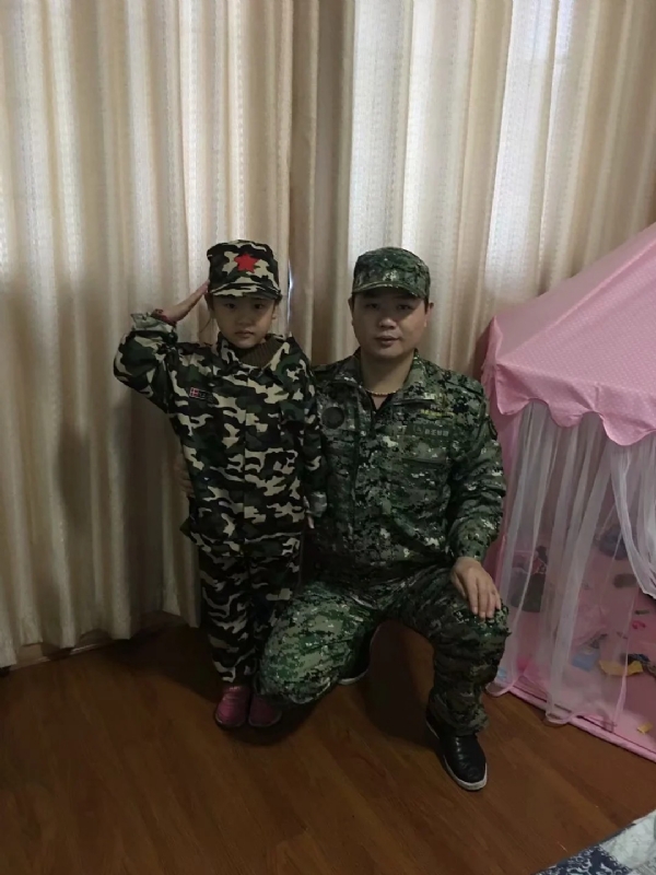 俗人的第一张照片--梅州相亲服务中心