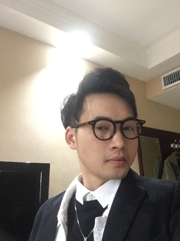 曾亮的第四张照片--梅州相亲服务中心