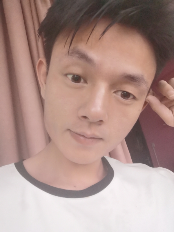 一一得一的第一张照片--梅州相亲服务中心