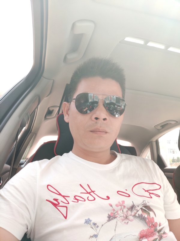 单身已久的第一张照片--梅州相亲服务中心