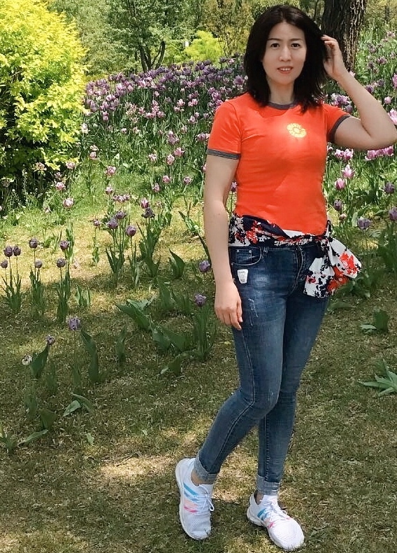 华的第二张照片--梅州相亲服务中心