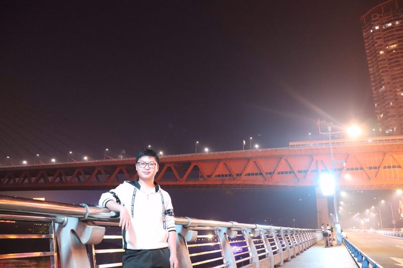 乀漓洛的第二张照片--梅州相亲服务中心