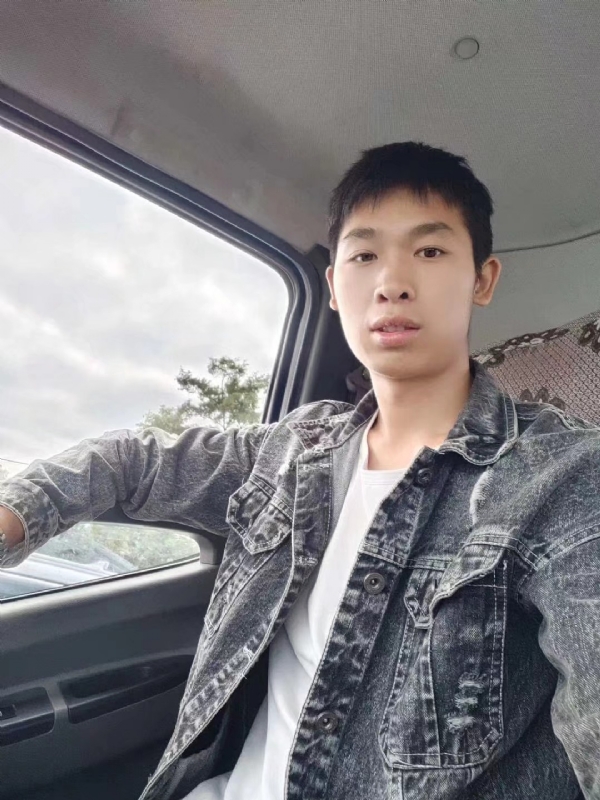 康康的第一张照片--梅州相亲服务中心