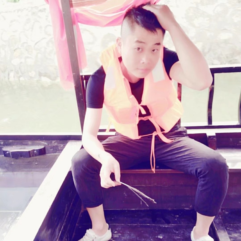 乔七的第一张照片--梅州相亲服务中心