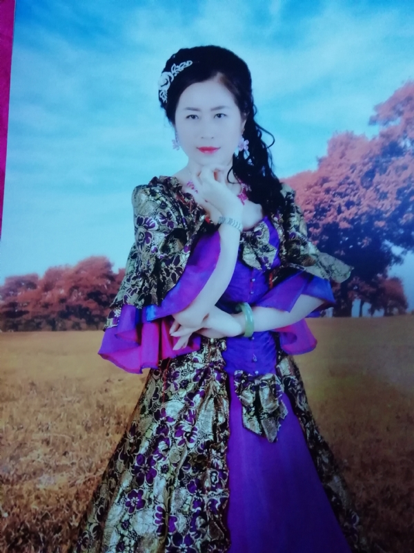 清水芙蓉的第一张照片--梅州相亲服务中心