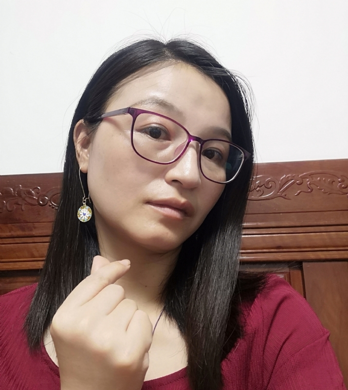 妹叮的第一张照片--梅州相亲服务中心