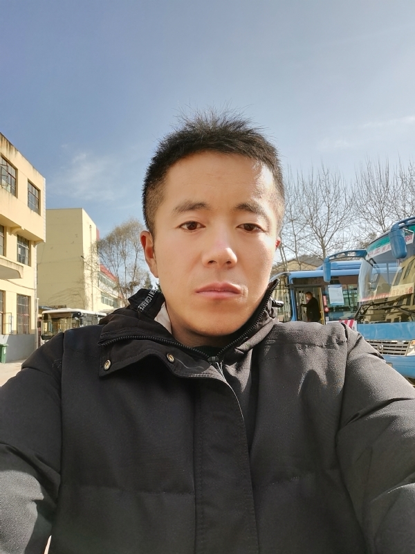 孤独的云的第三张照片--梅州相亲服务中心