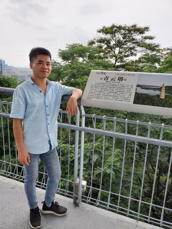 尚德的第一张照片--梅州相亲服务中心