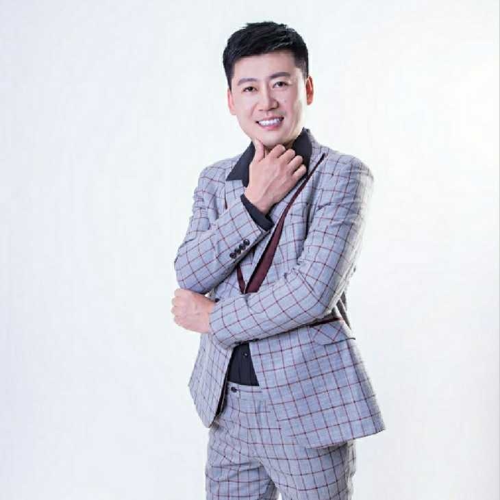 屋顶拾荒人的第一张照片--梅州相亲服务中心