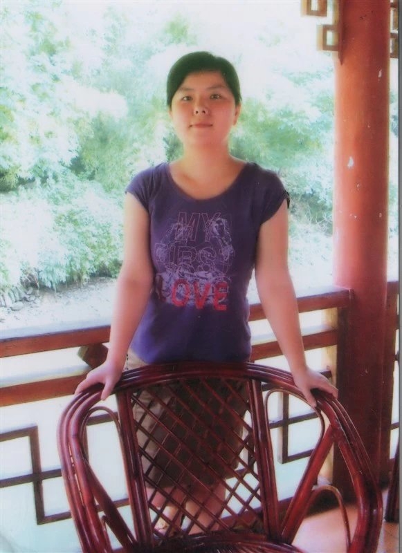 小家碧玉19的第一张照片--梅州相亲服务中心