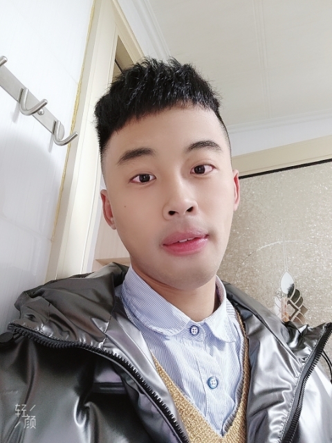 幼稚鬼的第一张照片--梅州相亲服务中心