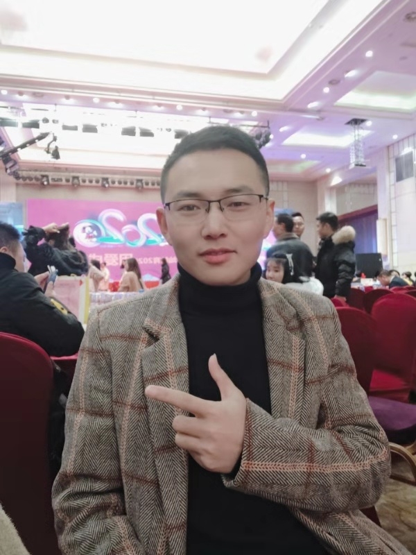 遇见不一样的自己的第一张照片--梅州相亲服务中心