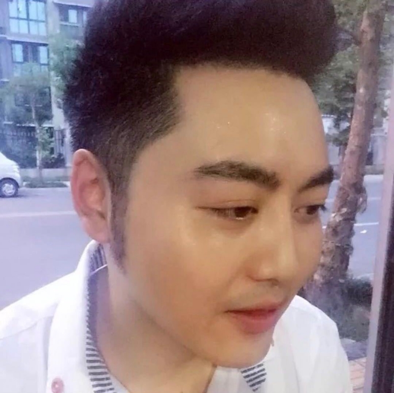 加油吧少年的第一张照片--梅州相亲服务中心