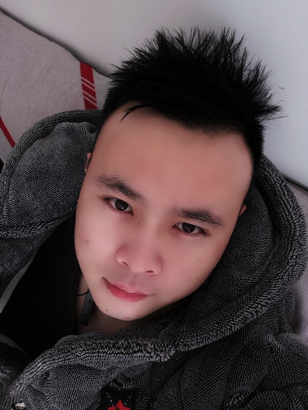 明明的第一张照片--梅州相亲服务中心