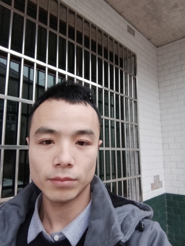 笑得那么开心的第三张照片--梅州相亲服务中心