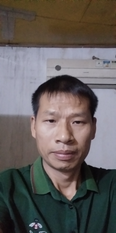 执着跋涉的第三张照片--梅州相亲服务中心