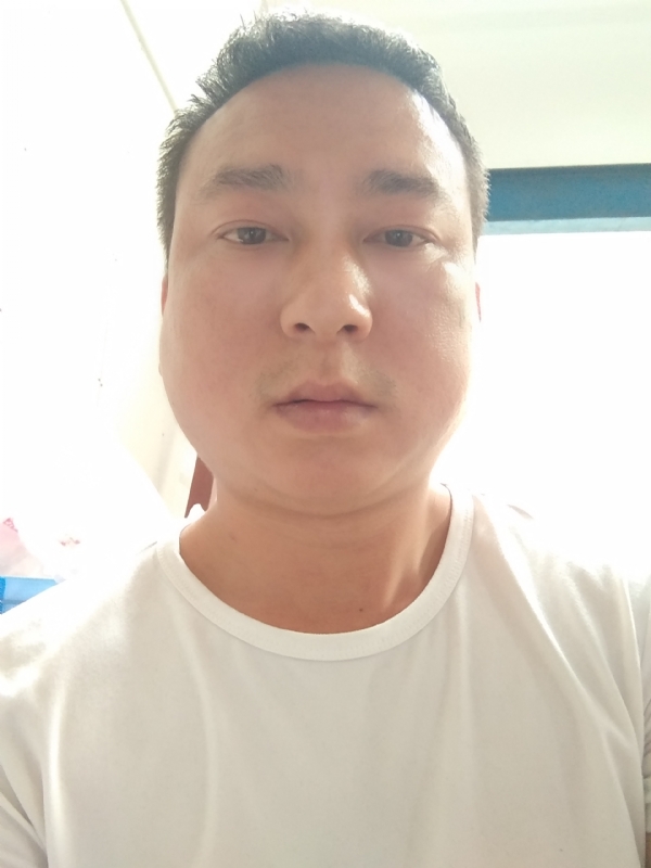 大叔的第一张照片--梅州相亲服务中心