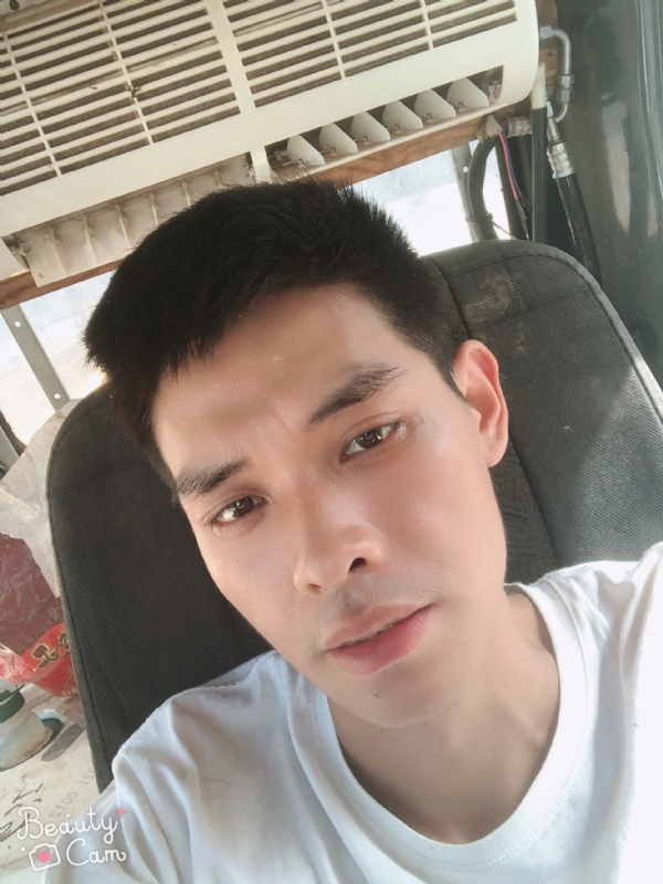 小董的第一张照片--梅州相亲服务中心