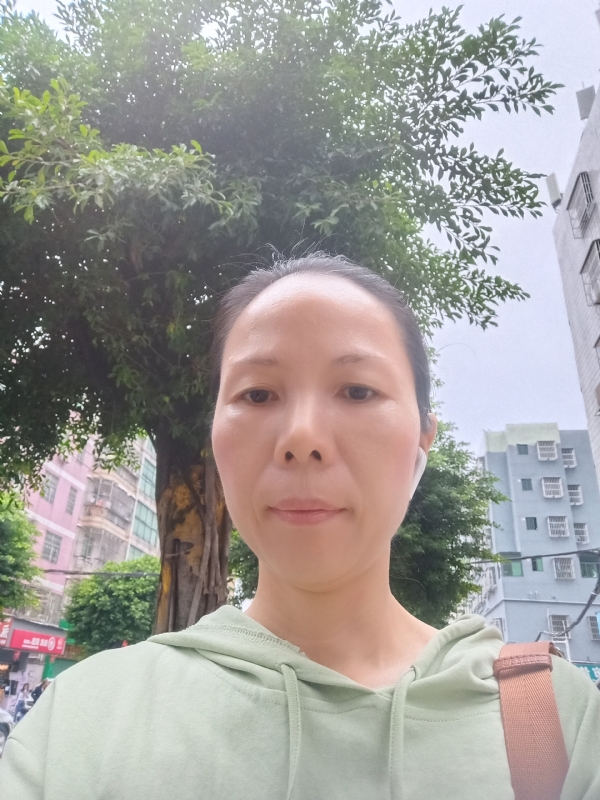 容容的第一张照片--梅州相亲服务中心