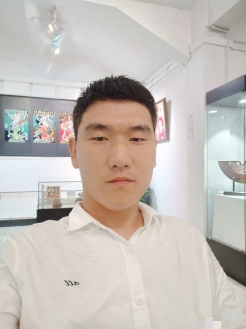 自律人生的第一张照片--梅州相亲服务中心