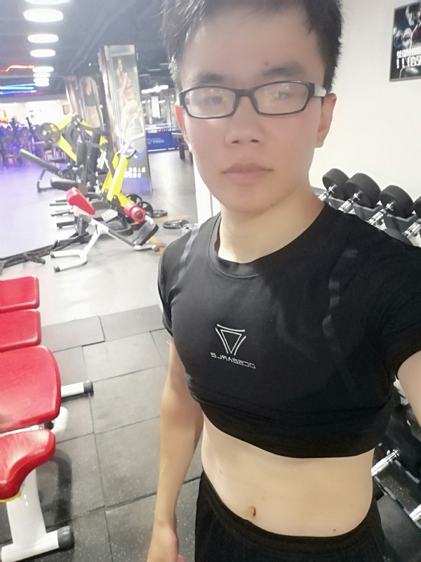 石榴裙下的第一张照片--梅州相亲服务中心