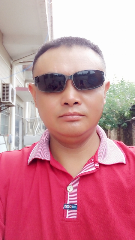 肉眼凡胎的第一张照片--梅州相亲服务中心