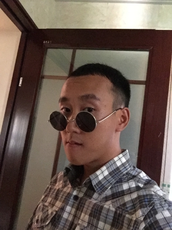 悲喜的第一张照片--梅州相亲服务中心