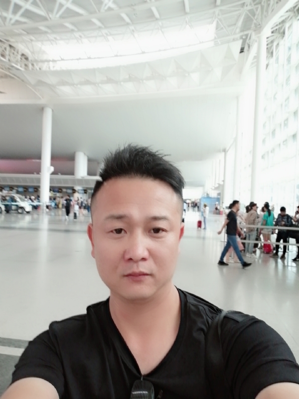 一叶知秋的第一张照片--梅州相亲服务中心