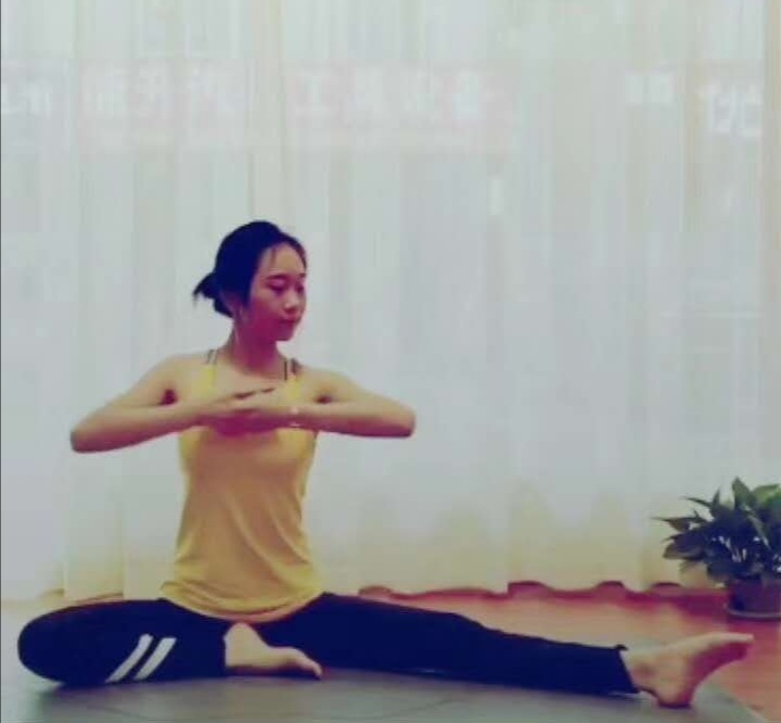 静静子的第一张照片--梅州相亲服务中心