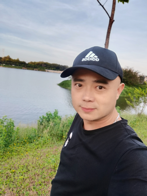 石头哥的第一张照片--梅州相亲服务中心