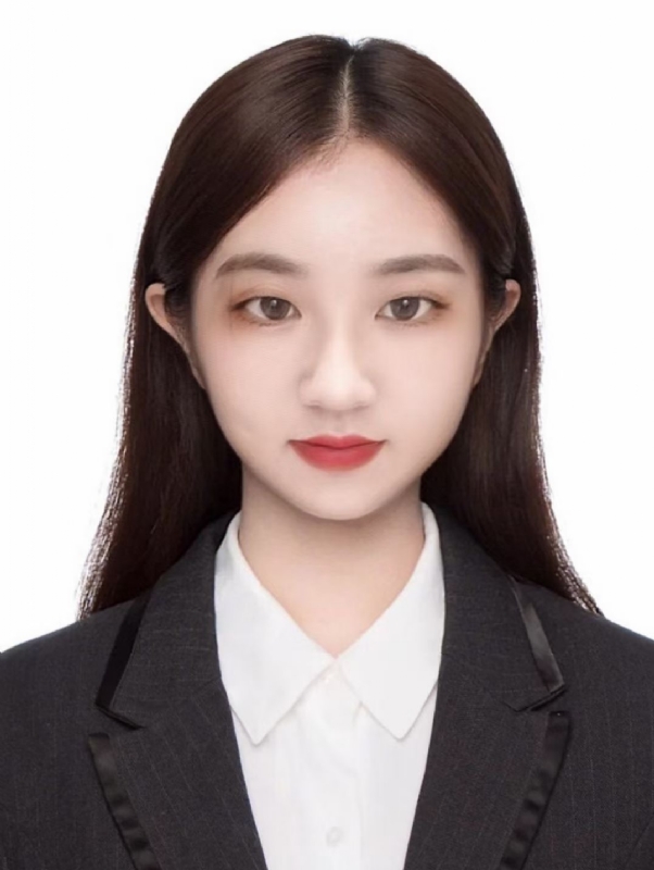 侧耳倾听的第一张照片--梅州相亲服务中心