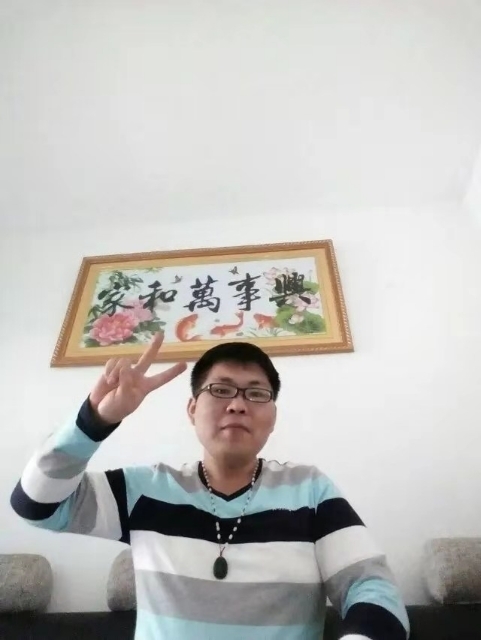快乐就好的第一张照片--梅州相亲服务中心