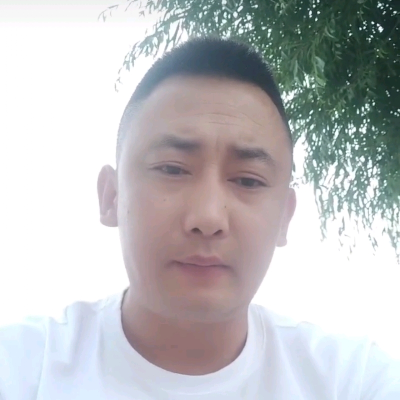 潇洒的第一张照片--梅州相亲服务中心