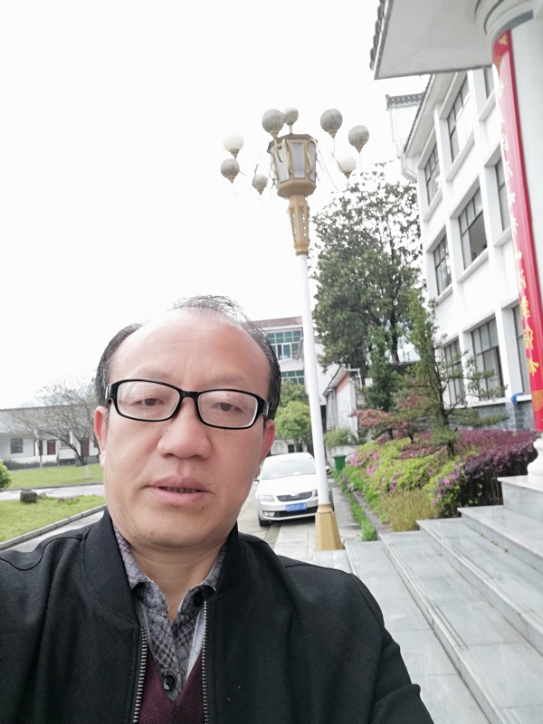 玫瑰祥云的第二张照片--梅州相亲服务中心