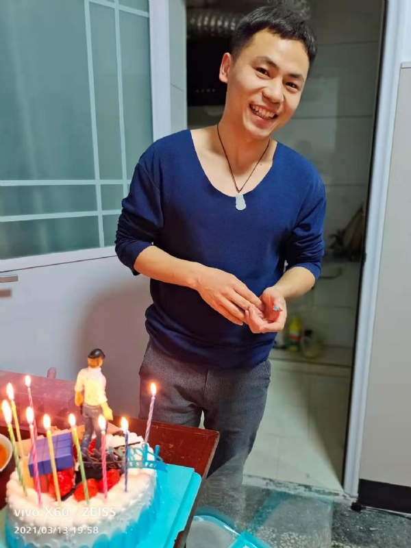 找结婚对象的第一张照片--梅州相亲服务中心