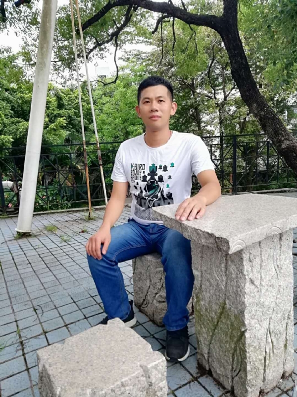 冷夜的第一张照片--梅州相亲服务中心