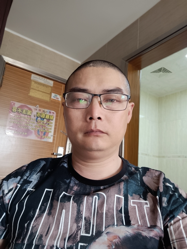 心梦无痕的第一张照片--梅州相亲服务中心