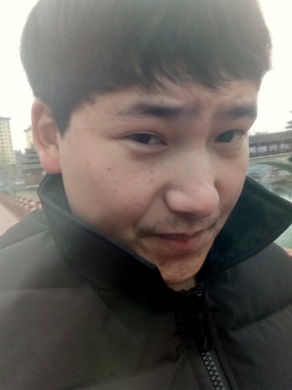 侗族青年作家超超的第二张照片--梅州相亲服务中心