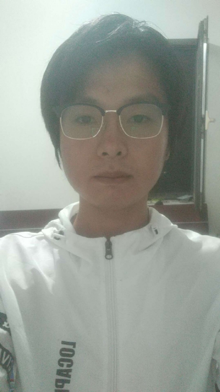 轻吻的第一张照片--梅州相亲服务中心