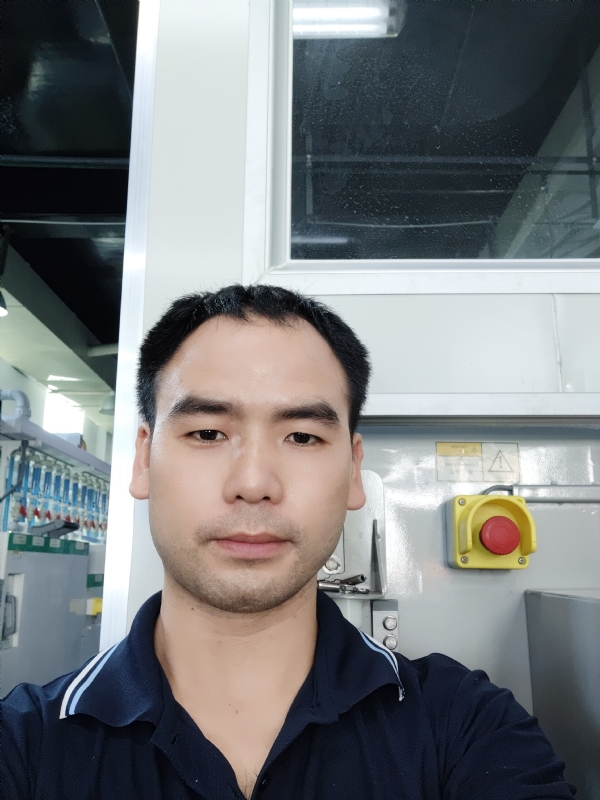 黄伟的第一张照片--梅州相亲服务中心