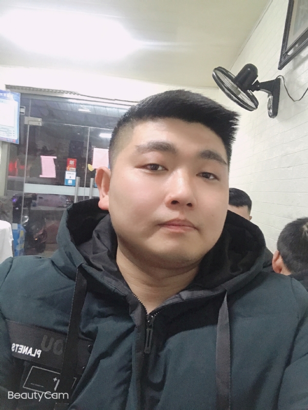 回忆是个小孩的第一张照片--梅州相亲服务中心