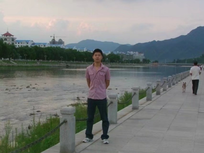 王王的第一张照片--梅州相亲服务中心