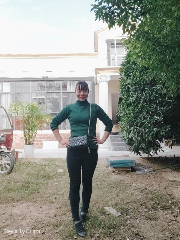 魏沐阳子的第一张照片--梅州相亲服务中心