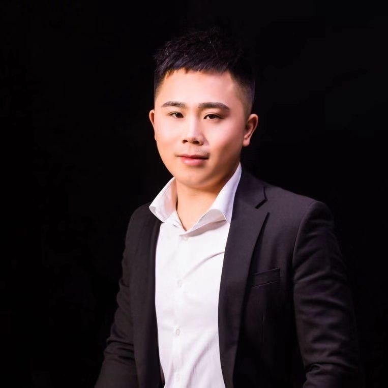 只欠东风的第一张照片--梅州相亲服务中心