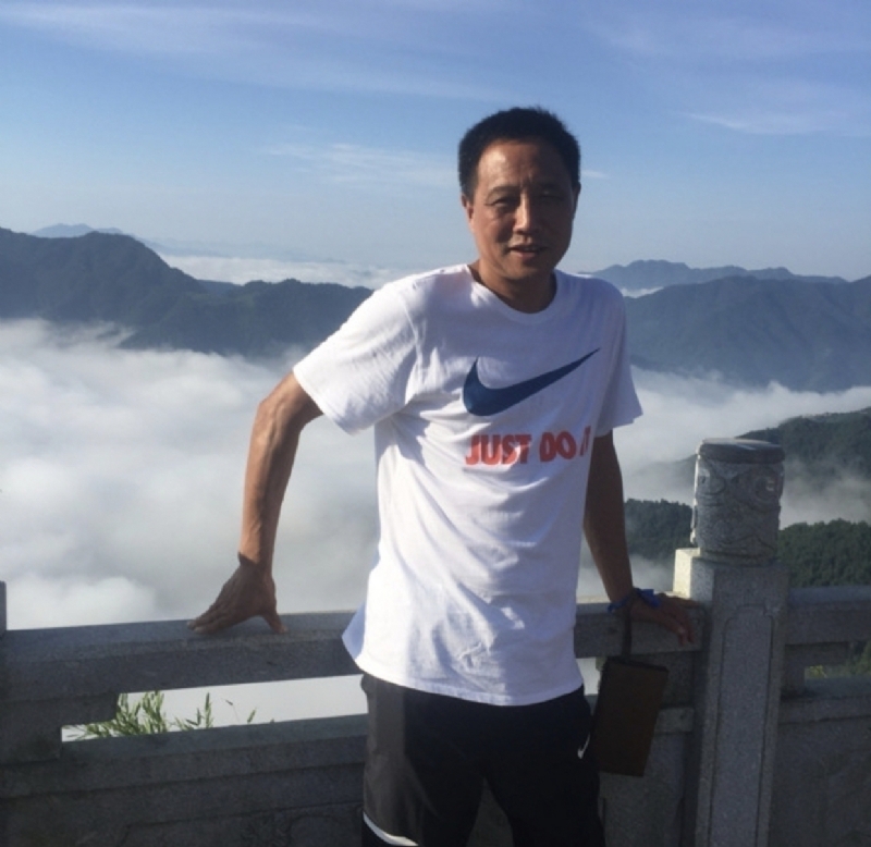 出走半生的第一张照片--梅州相亲服务中心