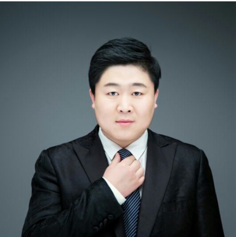 迷途小书童的第一张照片--梅州相亲服务中心