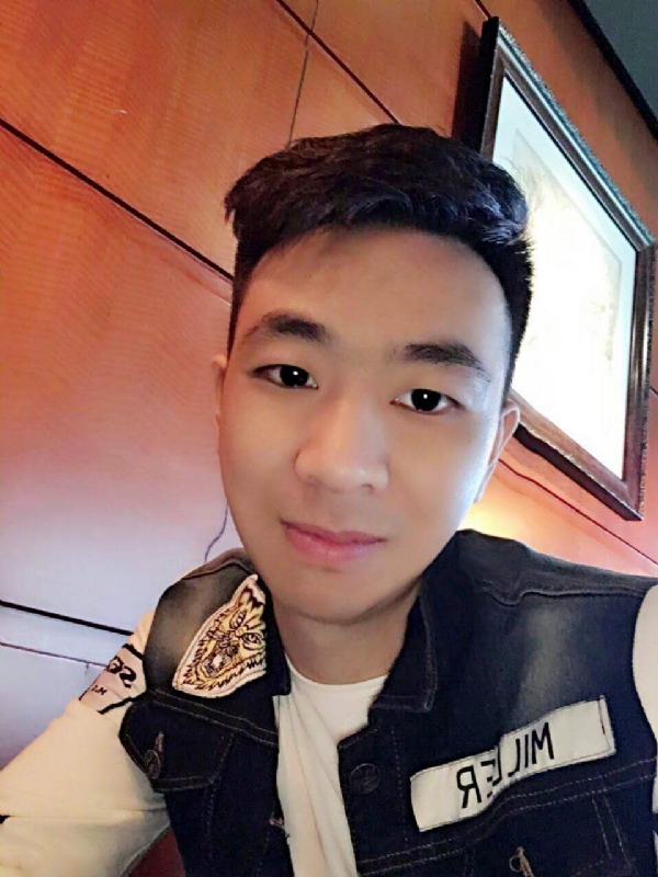 滞后的微笑的第三张照片--梅州相亲服务中心